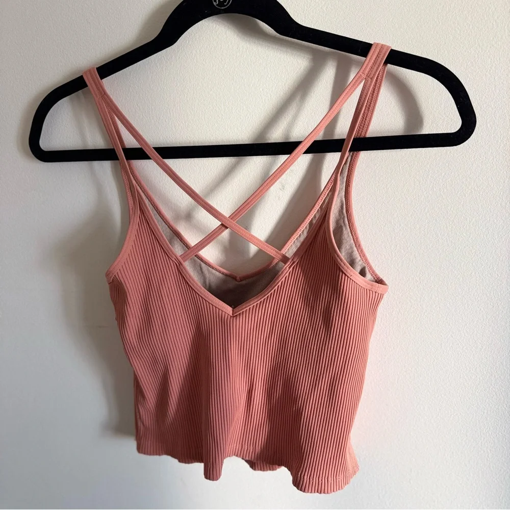 Vuori Women's Ribbed Cropped Tank Top Peach Athletic Athleisure Workout Small - Picture 4 of 6
